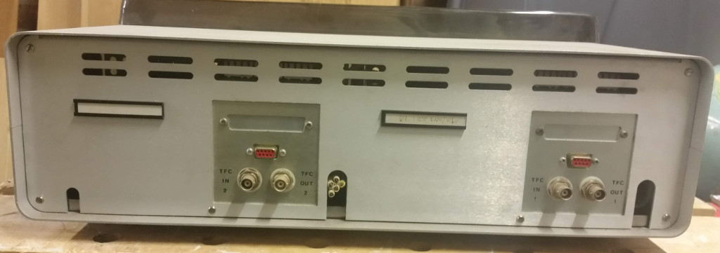 etu24-rear.jpg etu24-rear.jpg