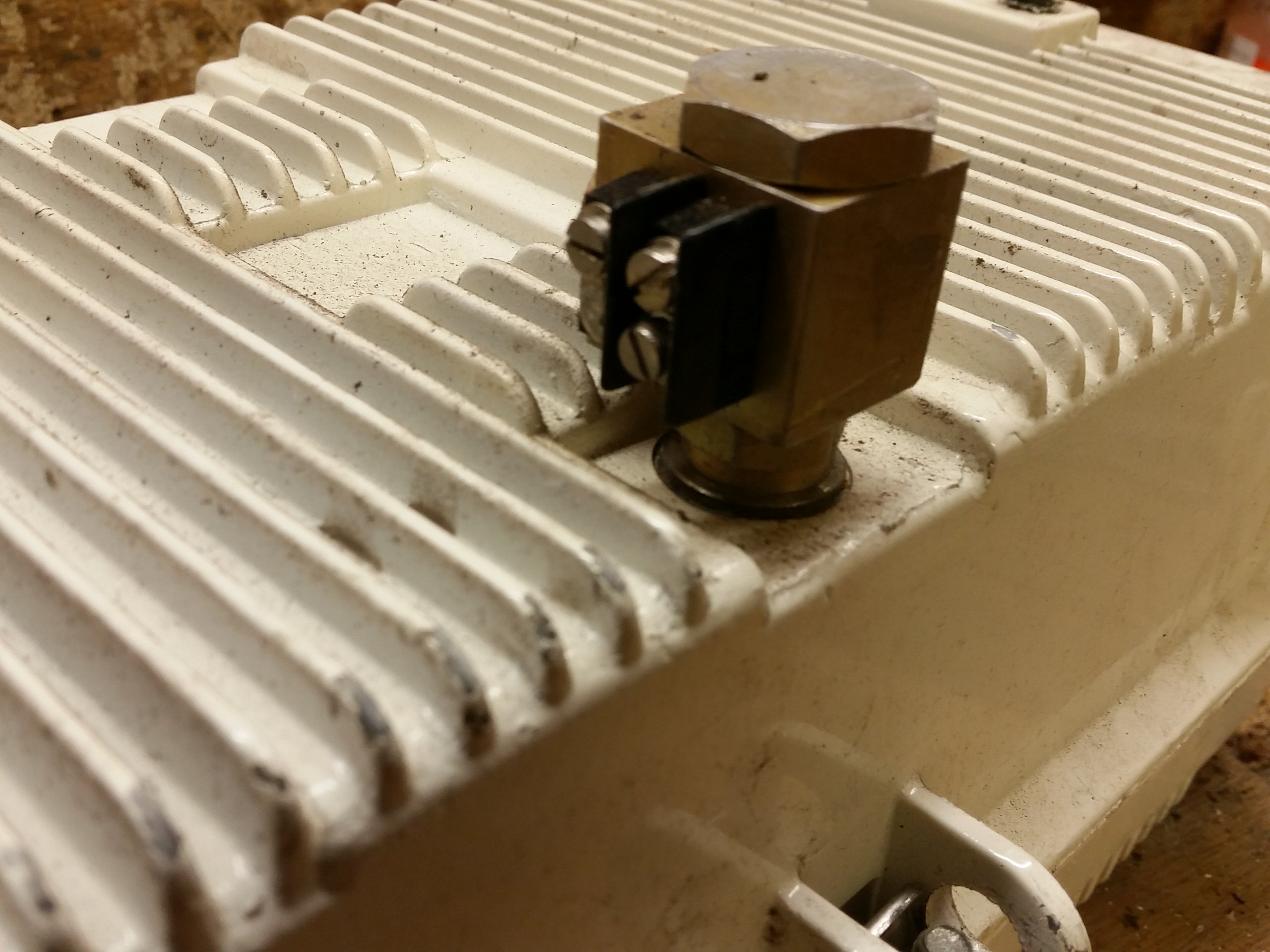 bottom_power_injector.jpg