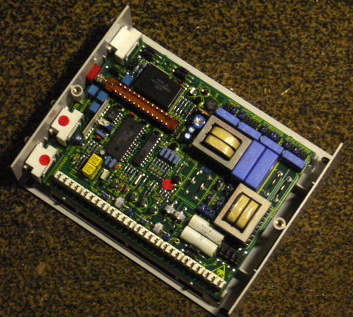 ltu35a-inside2.jpg